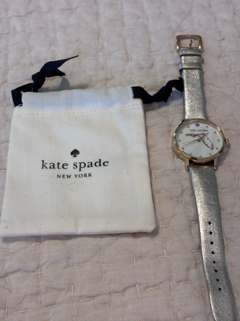 ♠️kate spade gold LIVE COLORFULLY Metallic Strap Watch with White Dial
